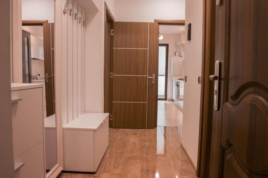 Apartament Zona Coresi Mall Brasov Ngoại thất bức ảnh